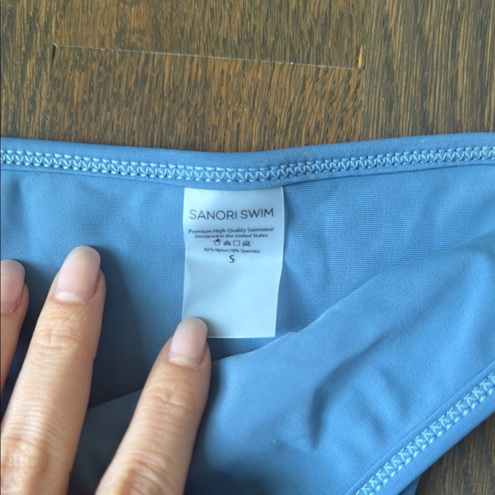 Sanori Swim Blue Bikini Set Top M Bottom S NWOT Designer Swimwear Resort - Picture 2 of 4